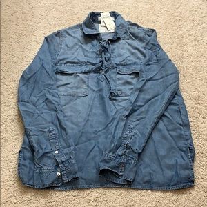 TIE denim shirt with pockets